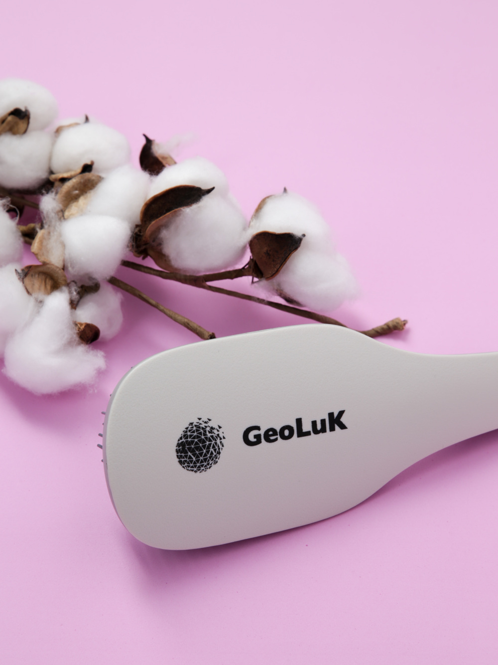 Изображение товара Расческа GeoLuK HairStyle Pro + White